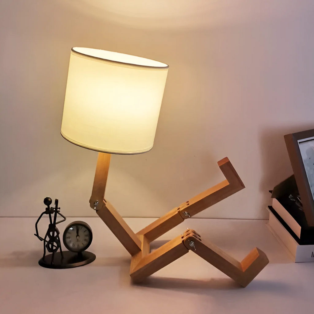 Lámpara de mesa Rilna | Luz de diseño flexible en madera