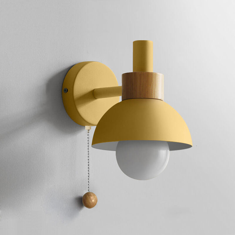 Lámpara de pared con acento de madera nórdica | Luz minimalista con interruptor de tirón