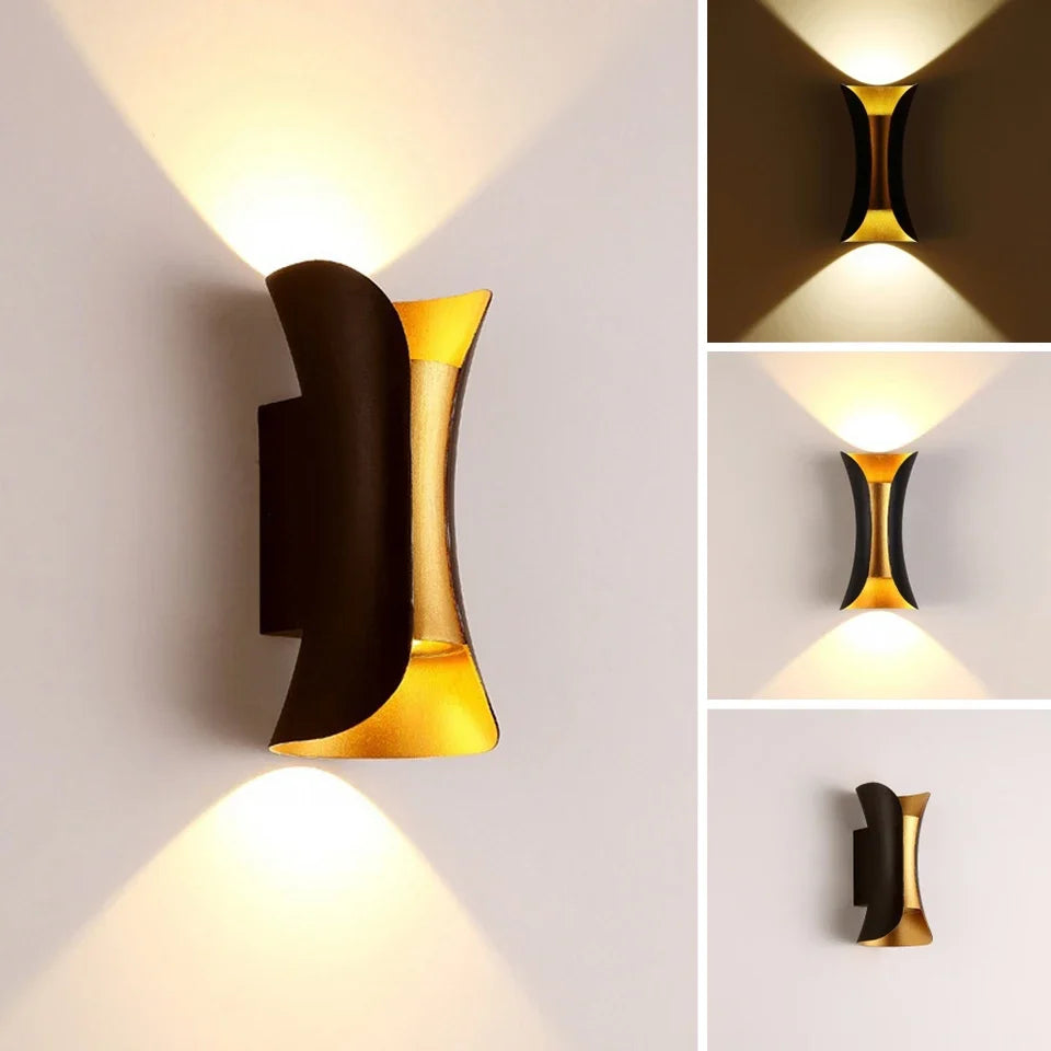 Lámpara de Pared Moderna Negra y Dorada | Lámpara LED Impermeable de Luz Ascendente y Descendente