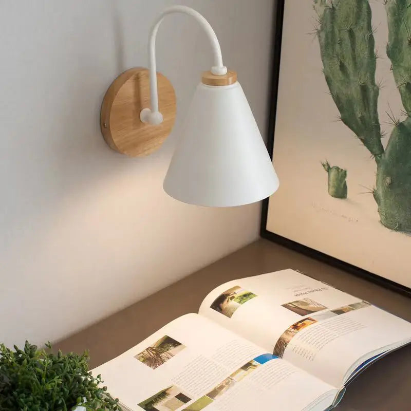Nordic Beam | Lámpara de pared escandinava de madera y hierro
