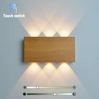 Lámpara de Pared Recargable LumiBlock | Diseño Minimalista con Textura de Madera
