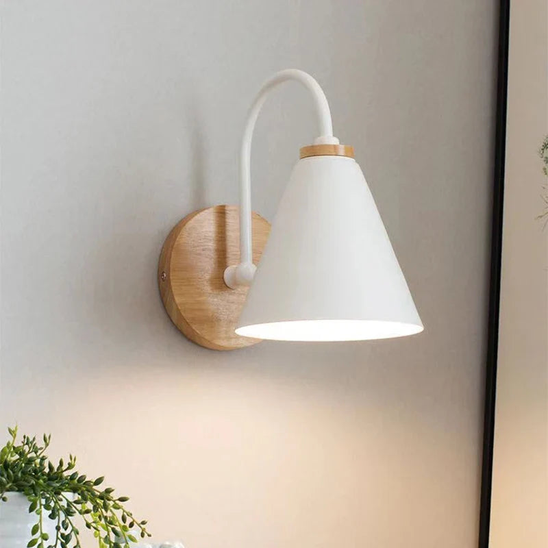 Nordic Beam | Lámpara de pared escandinava de madera y hierro
