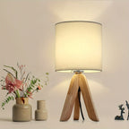 Lámpara de mesa trípode de madera nórdica | Pantalla de tela