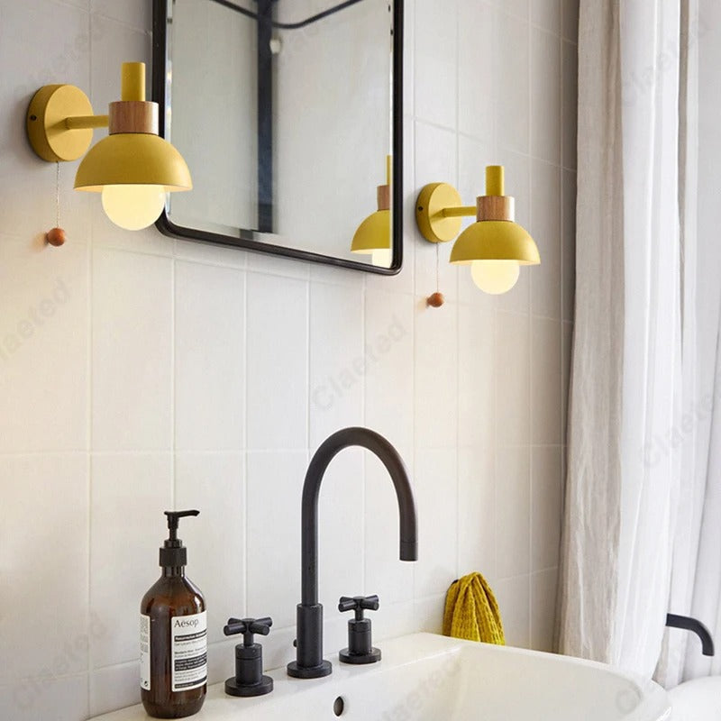 Lámpara de pared con acento de madera nórdica | Luz minimalista con interruptor de tirón