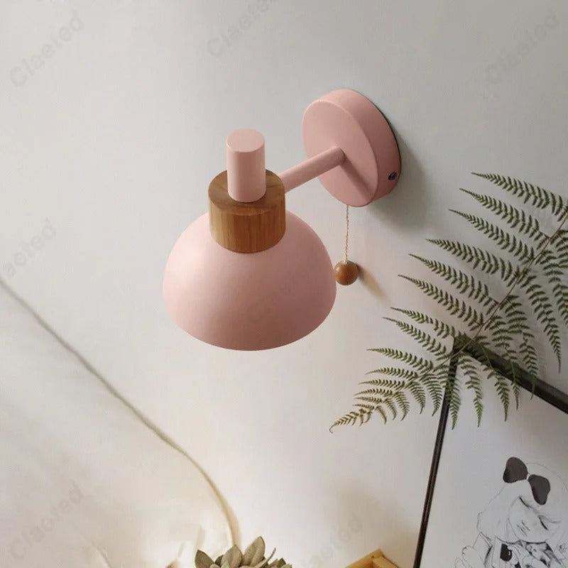 Lámpara de pared con acento de madera nórdica | Luz minimalista con interruptor de tirón